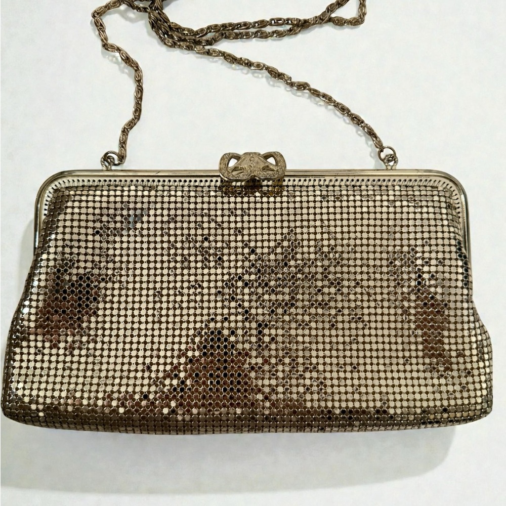 Vintage Glamorous Gold Mesh Clutch with Chain